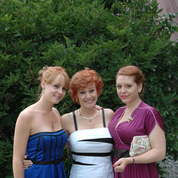 Meet your Posher, Monica - Picture 1 of 1